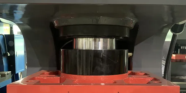 Prensas mecánicas de bastidor en C