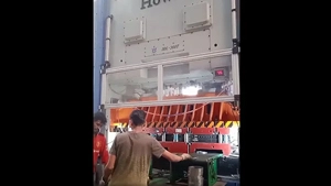 Prensa de manivela de lado recto DDL-300T para estampado de laminaciones de rotor y estator