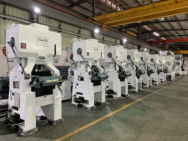 Prensa de lado recto, 5 postes guía (30-45 toneladas)