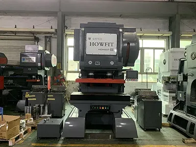 Prensa de bastidor en C, 2 postes guía (65 toneladas)